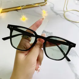 Fashion Gentle Monster Gafas de sol frescas Diseñador GM 2022 Nuevas gafas de sol para mujeres Estilo de cara pequeña Network Korean Network Popular Glasses
