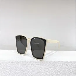 Gafas de sol para mujeres para mujeres Men Gafas Sol El estilo de moda para hombres protege los ojos UV400 con caja y caja al azar 7638