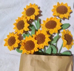 Needle Finished Crochet Sunflower Bouquet Artificial Flowers HandKnitted Gift For Women Mother Home Room Decor Flower Wholesales 2024 231124