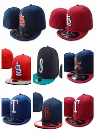 2021 Todos os Team Snapbacks Fan039s Pirates Gold P Equipado Chapéu de Beisebol no Campo Fechado Flat Bill Base Ball Bordado Pom Poms Wint3545246