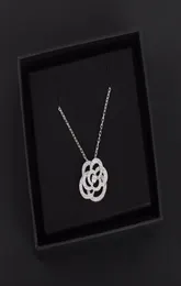 Chic Pendant Necklaces Flower Camellia Necklace White Gold Plated Hollow Diamond Necklaces Fashion Jewelry Enamel Rhinestone Charm7801086