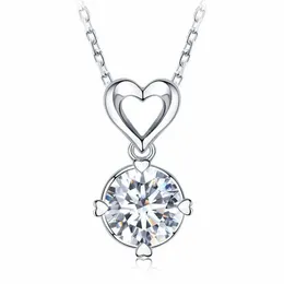 Love Necklace Women For Wedding AAA Round CZ Stone 4 Claws Design Romantic Lady Accessories Nice Gift Heart Jewelry