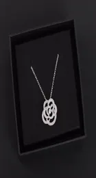 Chic Pendant Necklaces Flower Camellia Necklace White Gold Plated Hollow Diamond Necklaces Fashion Jewelry Enamel Rhinestone Charm8647387
