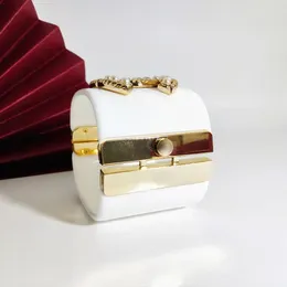 Brazalete CH Love bangl Adecuado para muñecas de 15-17 CM para pulsera de diseñador de mujer Los detalles oficiales del brazalete de réplica son consistentes con los regalos premium del producto genuino 001