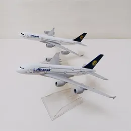 Aircraft Modle Air Germany Lufthansa Airbus 340 380 A340 A380 Airlines 1/400 Scale Diecast Airplane Model Plane Aircraft Toys Alloy Metal 16cm 230426