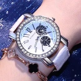 Wristwatches Womage Casual Watches Women Crystal Women's Leather Band Quartz Horloge Dames Horloges Vrouwen Reloj