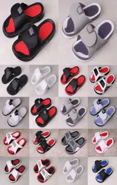 2022 Jumpman 11 XI 13 slipper sandals Hydro 4s Slides black Men Women Beach sandal 4 6 VI shoes outdoor sneakers size 36463831632