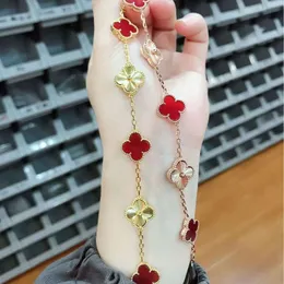 Fyra Leaf Clover Luxury Designer Jewelryjinggong Fourleaf Clover Fem Flower High Version Lucky Flower Double Sided V Gold Thick Plating K Rose Red Chalcedony