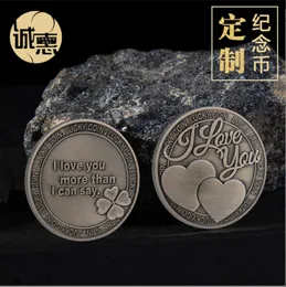 Arts and Crafts Collection of European and American handicrafts, gift giving souvenirs, love and luck commemorative coins