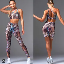 Yoga outfit 2023 Snake Skin One Shoulder Belly Sport Bh Women Yoga Set Gym High midje Cross Yoga Pant Fitness Leggings Active Activesuit P230504