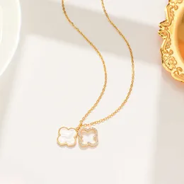 New Diamond jeamaid Clover Necklace Van-Clef Arpes Dupe Elegant Girls Advanced Advanced Sense Shell Chail