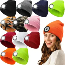 Berets LED Light Hat Winter Knit Cap Recarregável Alto Brilho À Prova D 'Água Acampamento Noite Jogging Beanie Skullies