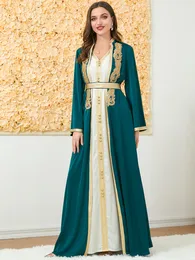 Ubranie etniczne 2 -częściowy Abaya Frezing Hafterey Dopasowanie otwartego Abayas Slip Long Dress Woman Muzułmański zestaw Dubai Marokańczyka Kaftan Ramadan Eid 230426