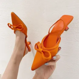 Sandallar Sonbahar Moda Kadınlar Düşük 3 cm Yüksek Topuklu Turuncu Lady Zarif Yay Knot Slingback Mules Yeşil Lüks Düğün Ayakkabıları