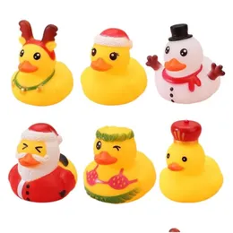 Julleksakens bildekoration Julfest Favorber Rubber Duck Bath Toys Kids Blandade Ducks Holiday Baby Shower Snowmen Squeeze So Dhbdy