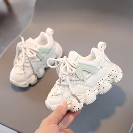 Sneakers jesienne buty sportowe dla dzieci 1-6 lat małe chłopcy oddychające trampki niemowlęce piechurki buty do biegania dla dzieci Sneakers 230427