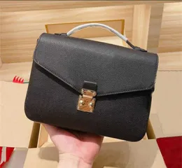 Luxurys tasarımcılar çanta kabartma çiçek pochette m45596 kadın çanta haberci çantaları gerçek deri metis zarif kadın omuz crossbody çanta m4