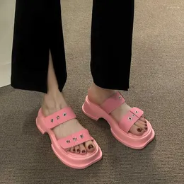 Pantofole da donna con suola spessa Designer Summer Fashion Slip-on Hollow Shoes Casual Open-toed Outdoor Beach Flip-flop