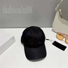 세련된 남성 디자이너 모자 소프트 야구 모자면 휴대용 가벼운 무게 캐스 퀘트 검은 흰색 전면 편지 자수 파티 장착 모자 유행 PJ087 C23