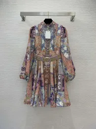 Повседневные платья Роскошный дизайнер разработал новое мини-платье с воротником-стойкой и пуговицами осенью и зимой