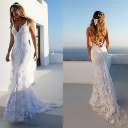 Seksowny głęboki dekolt w serek suknia ślubna syrenka Boho bez rękawów koronkowe aplikacje suknia ślubna Backless Zipper tiulowy pociąg Vestido De Noiva