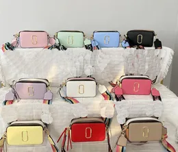 Кошельки розничная торговля женщинами сумки Новый 2023 Contrast Color Small Square Bag Trend Letter Single Phoold Messenger сумка