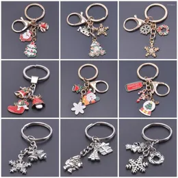 Keychains Fashion Metal Christmas Keychain Kawaii Tree Wreath Snowfakes Bell Santa Claus Key Chain Keyring For Women Kids Gifts