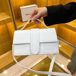 Akşam çantaları cüzdan kadın çantası 2023 bahar yeni düz renk moda uzun taşınabilir omuz çantası boyutu 24-14-6cm
