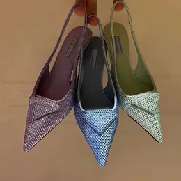 Elbise Ayakkabı Kadın Ters Üçgen Sinkeli Topuklu Tasarımcılar Kedi Topuk Lüks Sandalet Stiletto Topuk Terlik Zarif Düğün Ayakkabıları