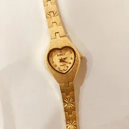 Armbandsur No Fade Women's Watch 24 Gold Liten Japanese Quartz Heart Ratten för alla hjärtans gåva Inlagd diamant