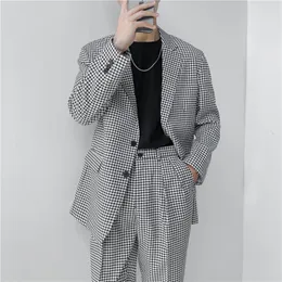 Ternos masculinos Blazers masculinos coreanos de rua chiques solteiros casuais casuais traje xadrez de trajes da marca masculina vestido de noiva masculino Blazer Coat Man 230427