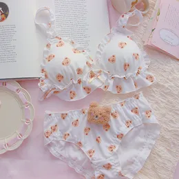 BRAS SETS Little Bear BH och Panty Set Kawaii Lolita Push Up Bh vadderad tecknad tecknad japansk flicka mjuk söt underkläder tunn behå BRALETTE SET 230427