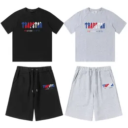 Trapstarblå och röd handduk broderad kort ärm Simple Shorts Set för män och kvinnor löser casual crewneck t-shirt trendig