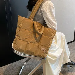 2023 Winter Large Women Handbag Designer Brand Space Padded Tote Bag Ladies Luxury Quilted Nylon Down Bag New Shopper Shoulder Bag