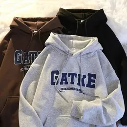 Erkek Hoodies Sweatshirts Erkekler Sonbahar ve Kış Kadife Kalınlaştırılmış Kapşonlu Gezinmiş Gevşek Çift Moda Çok yönlü Harajuku Sevimli 231124