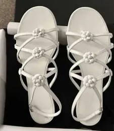 Chanei Womens Flower Slifors Designer Designer Sandals Classic Brand Beach Sandals Flat Out Roman Shoes 35-40