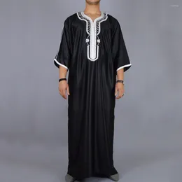 Men's Casual Shirts Muslim Men Embroidery Black Robe Middle East Dubai Islamic Clothing Prayer For 2023 M-4XL