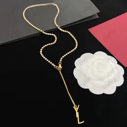 Litery Pendant Designer Love Złoty naszyjnik dla kobiety luksus y biżuteria perłowe kryształowe łańcuchy damskie naszyjniki imprezowe ślub 925 srebrny 2023