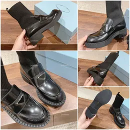 Kadın Üçgen Çoraplar Botlar Loafers Tasarımcı Streç kumaş Deri Moda Botları Platform SOCKS Ayakkabı Boyut 35-40
