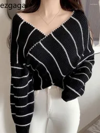 Kadın Sweaters Ezgaga Zarif Kadın Kazak Çizgili Çöp Çöp Kutusu Çarpık V Boyun Uzun Kollu Gevşek Örgü Kore Moda Out Giyim Kuyrukları J