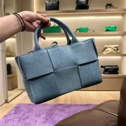 Luxe Tas Veneta's Venetasbottegass Arco Geweven Denim Tote Bag Mini Tas Draagbare Tote Bag voor Dames