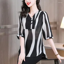 Women's Blouses Vintage Chinese Disc Buckle Shirt Stylish Printed Women's Clothing Loose Short Sleeve 2023 Summer Elegant V-Neck Casual