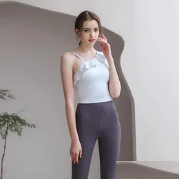 Kvinnors tankar Camis 2023 y Suspender Yoga kläder topp med navel och snäv rufsad kortärmad kvinnlig sommar bröstkudde. Drop Deli Dhwed