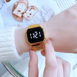 Armbanduhren Mode Luxus LED Elektronische Touch Frauen Für Uhr Digital Display Männer Uhren Metall Stahlband Armbanduhr Retro Stil Uhr