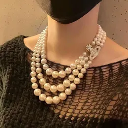 Designer vivienen Westwoods New Viviane Empress Dowager Xi's Three-layer Pearl Magnet Clasp Saturn Necklace High-end Heavy Duty Gradient Pearl Necklace