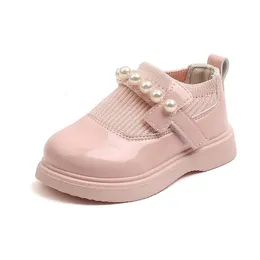 Stiefel Kleine Baby Mädchen Künstliche PU Prinzessin Schuhe Mode Perle Stricken Nähte Slipon Flache für Kleinkind 231127