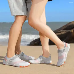 Sandaler nummer 36 Storlek 39 Aquatic Sandal White Women's Tennis On Offer Shoes House Slipper Sneakers Sporttyp av kända märken