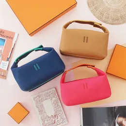 الفخامة 2Size Wash Cosmetic Designer Facs Womens Pouch Tote Handbag Clutch Storage Storage Travel Makeup Bag Mens Lady Pink Nylon Canvas Makeup Beacup Makeup
