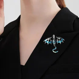 Crystal Vintage Flying Dragon Brooches för kvinnor Stor tecknad djurbrosch Pin Fashion Dress Coat Accessories Söta smycken