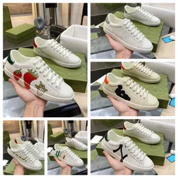 2024 Top Designer Sale Hot Sale Vintage Luxury Trainers أحذية عارضة العلامة التجارية الجديدة Bee White Gold Gold Women Men35-45